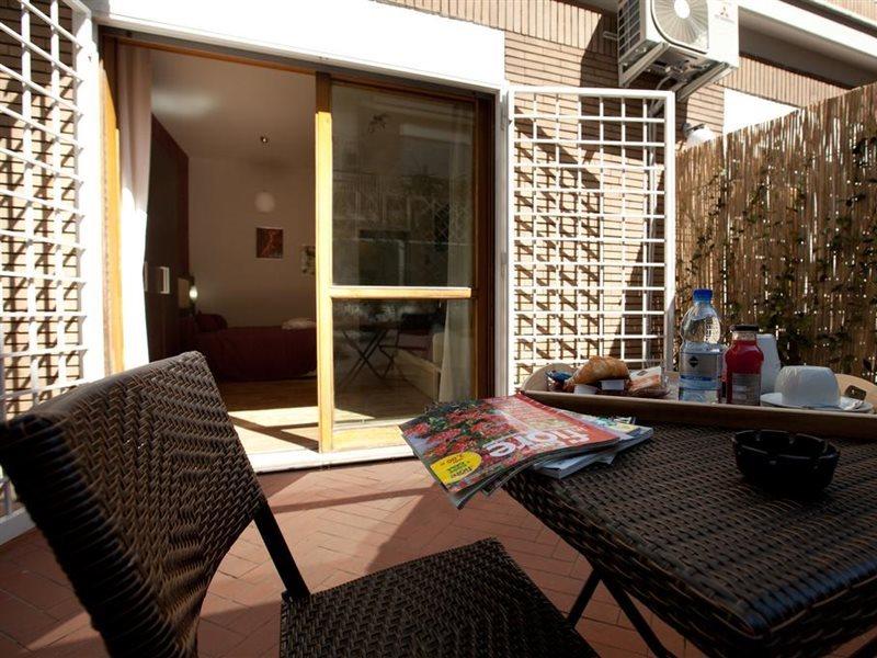 Heart Of Rome Rooms Экстерьер фото