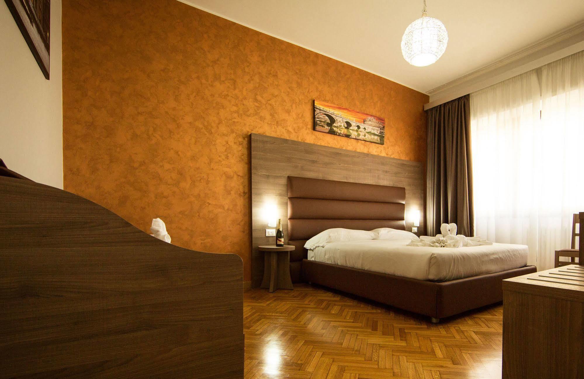 Heart Of Rome Rooms Экстерьер фото