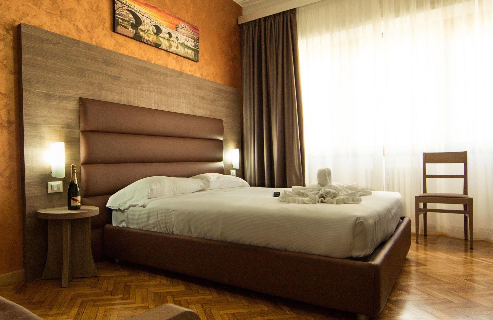 Heart Of Rome Rooms Экстерьер фото